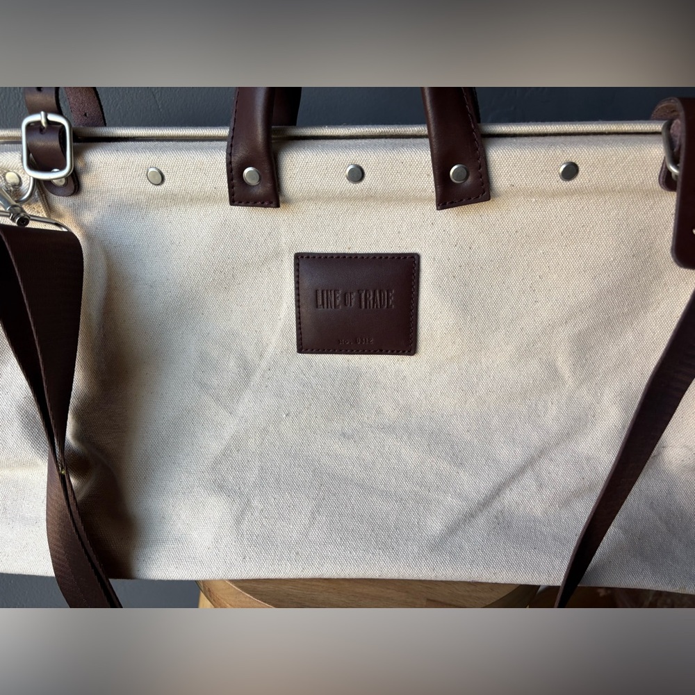 Line of Trade Weekender Bag - Off-White/Brown - Picture 4 of 13